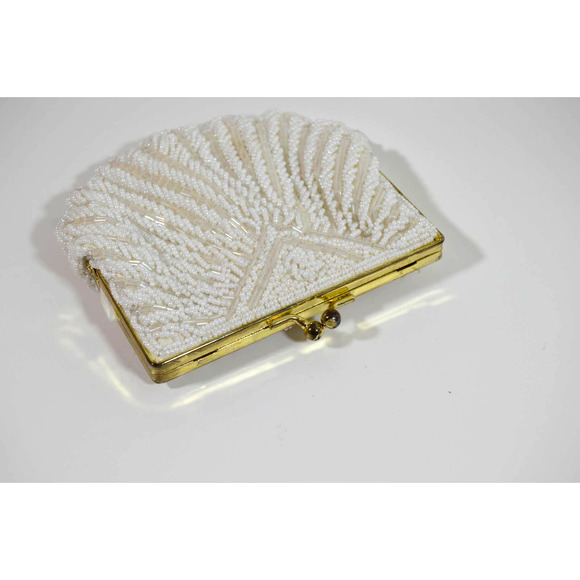 Vintage Beaded Shell Purse Clutch with Metal Chain - Picture 3 of 6